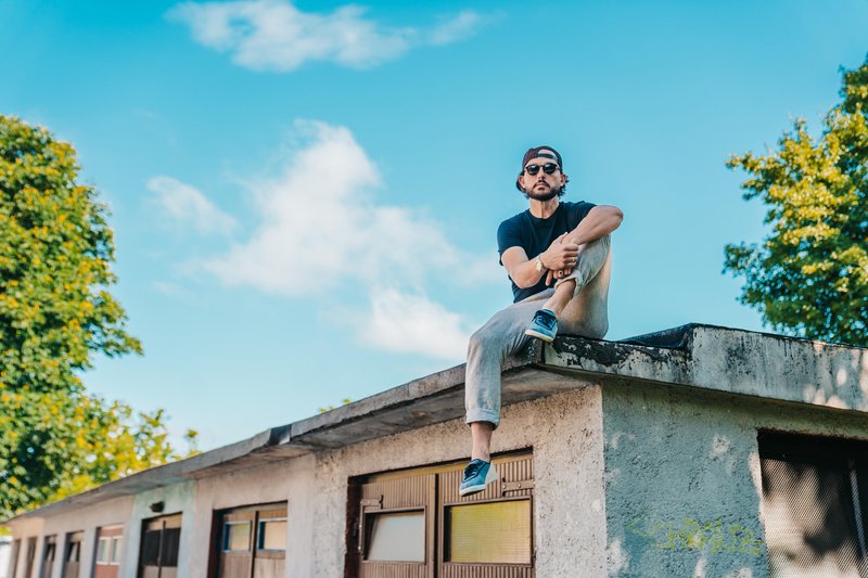 Volilna tekma na vrhuncu, zdaj se je oglasil še raper Zlatko: "Ljudje, dovolj ste pametni ... "