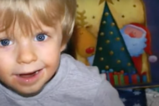 Deček, ki trdi, da se je reinkarniral: "Mama, umrl sem leta 1993 v požaru!"