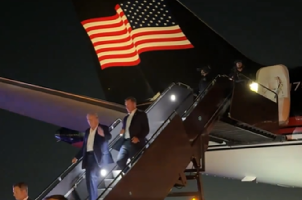 Trump nazaj v javnosti (VIDEO) (foto: X/Margo Martin/Posnetek zaslona)