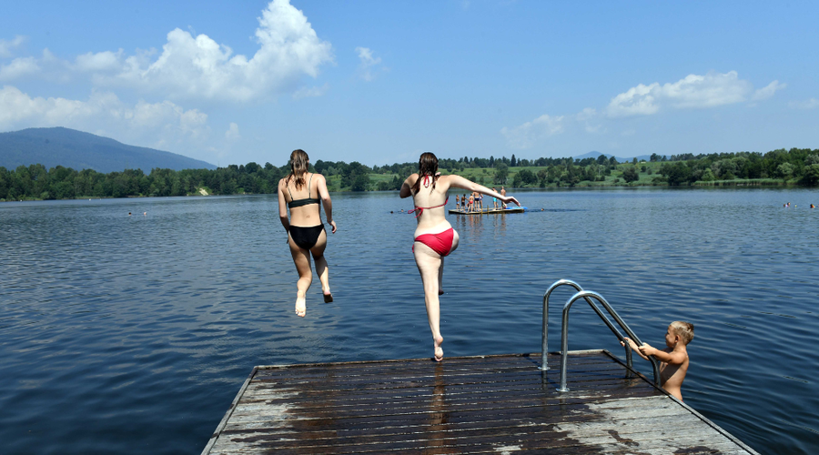 Ne le ozračje, tudi morje bo v prihodnjih dneh toplejše (foto: Bobo/Boštjan Štefanič)