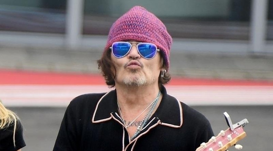 Je Johnny Depp končno pokazal svoje novo dekle? (FOTO) (foto: Profimedia)