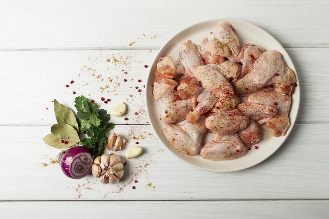 Resno zdravstveno tveganje: v mesu iz Slovenije našli salmonelo