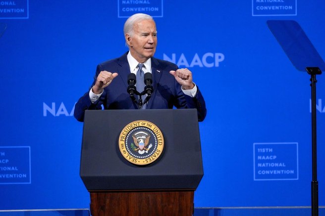 Biden prekinil predvolilno pot, bo le odstopil?
