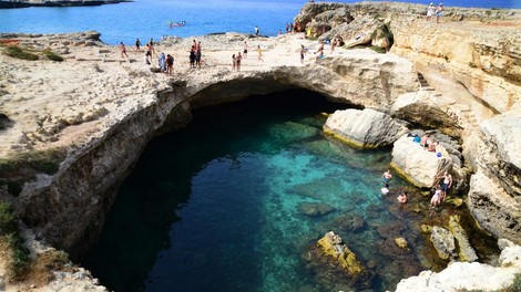 grotta della poesia