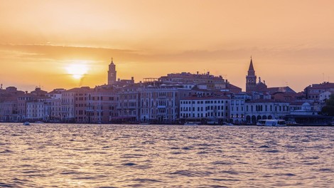 Koliko so pri sosedih zaslužili z dnevno vstopnino za eno izmed najbolj turističnih mest? (gre za vrtoglavi znesek)