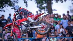 Tim Gajser je zmagovalec dirke v Loketu!