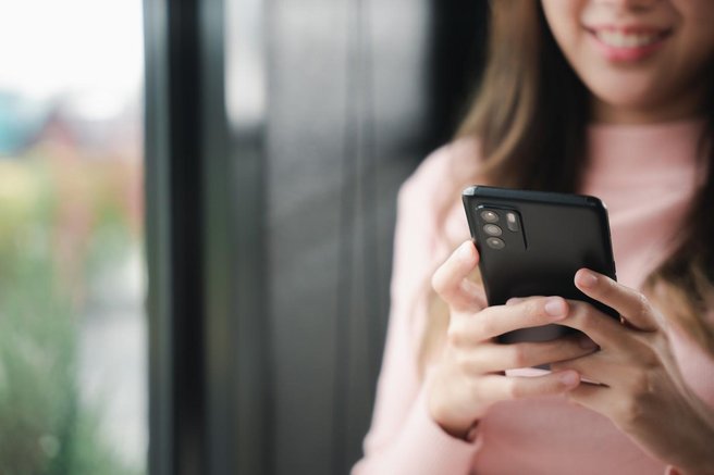 7 pogostih navad pri pisanju SMS-sporočil, ki so v resnici precej nadležne