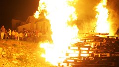 Takšno kazen boste plačali, če boste kurili na prostem