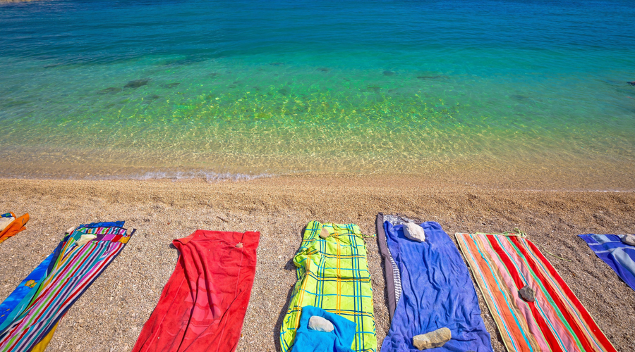 Hrvati našli način, kako se boriti proti rezervacijam mesta na plaži: od tega imajo korist domače živali (foto: Profimedia)