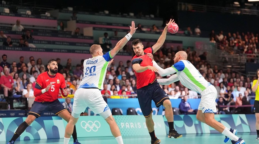 Slab začetek OI: slovenski rokometaši klonili pred Španci (foto: Profimedia)