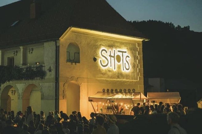 V Slovenj Gradcu se je začel filmski teden (predvajali bodo 31 filmov iz 21 različnih držav)