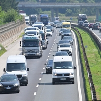 cesta avto kolona gneca zastoji