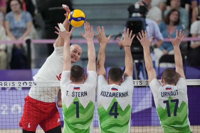Slovenski odbojkarji izgubili proti Poljski: nastop so končali v četrtfinalu