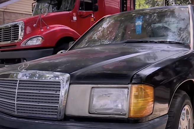 Mercedesa odpeljala na servis: ko po 3 letih še vedno ni bilo glasu od mehanika, je ...