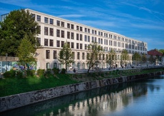 Prvo leto Centra Rog: dom ustvarjalnosti za profesionalne in ljubiteljske ustvarjalce, podaljšana dnevna soba za meščane