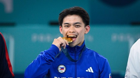 Carlos Yulo olimpijske igre Pariz zlata medalja gimnastika