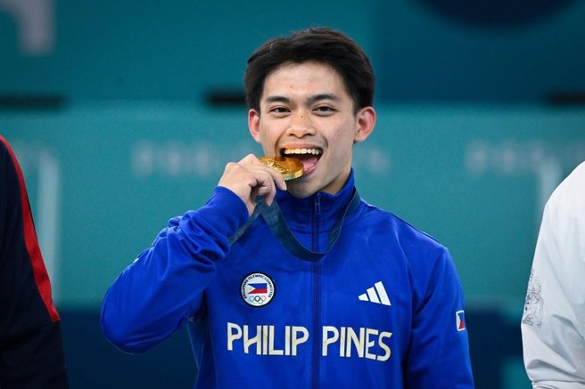 Carlos Yulo olimpijske igre Pariz zlata medalja gimnastika