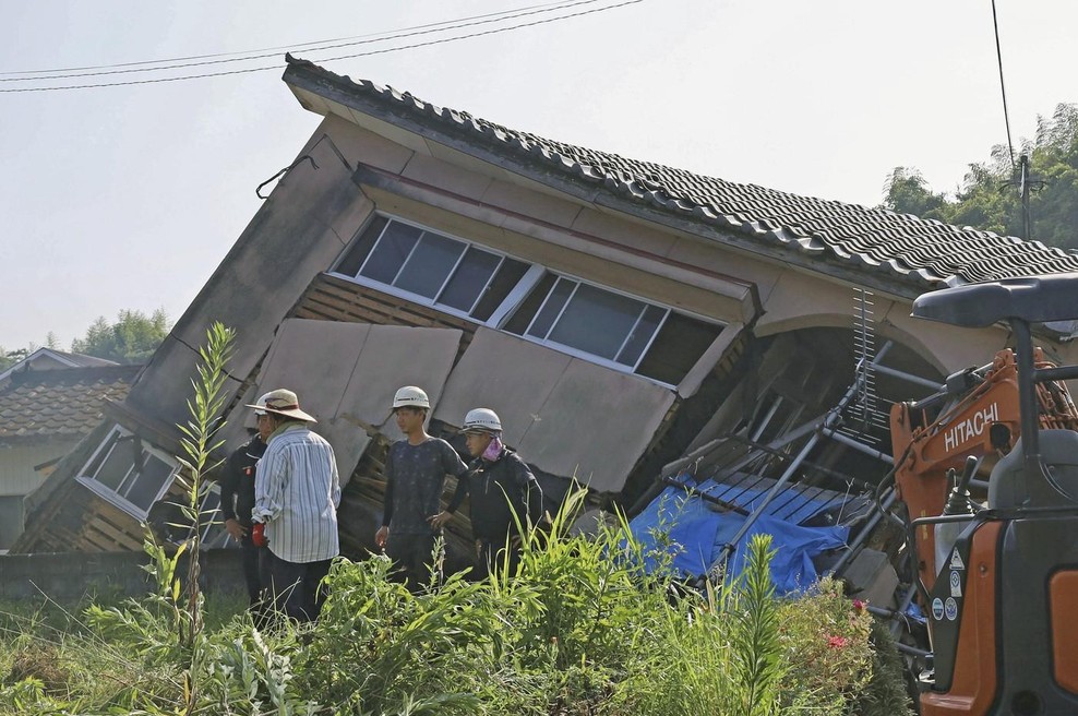 Na Japonskem svarijo pred "megapotresom" (foto: Profimedia)