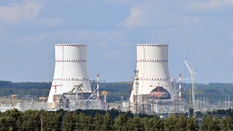 Nove informacije: je požar v hladilnem stolpu nuklearke povzročil sevanje?