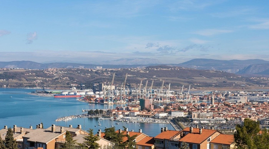 Koliko bo stala prenova koprske mestne ikone, zaradi katere bo razgled nanj še lepši? (foto: Profimedia)