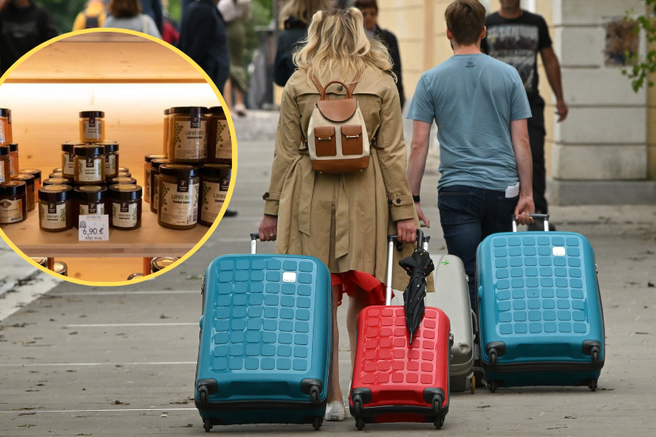 turisti prtljaga med