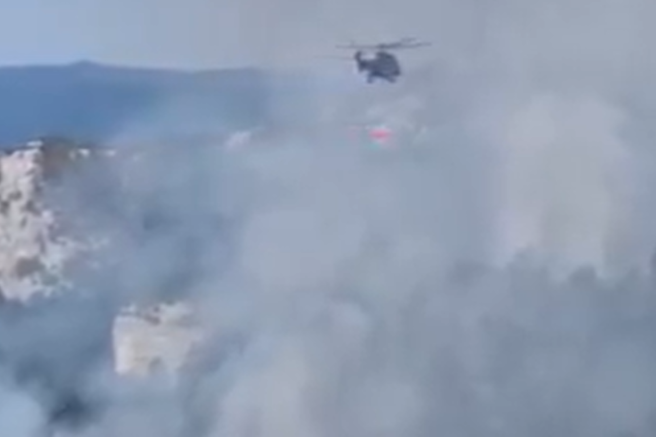 V Sloveniji na tem območju izbruhnil grozljiv požar: razmere so zahtevne (VIDEO)