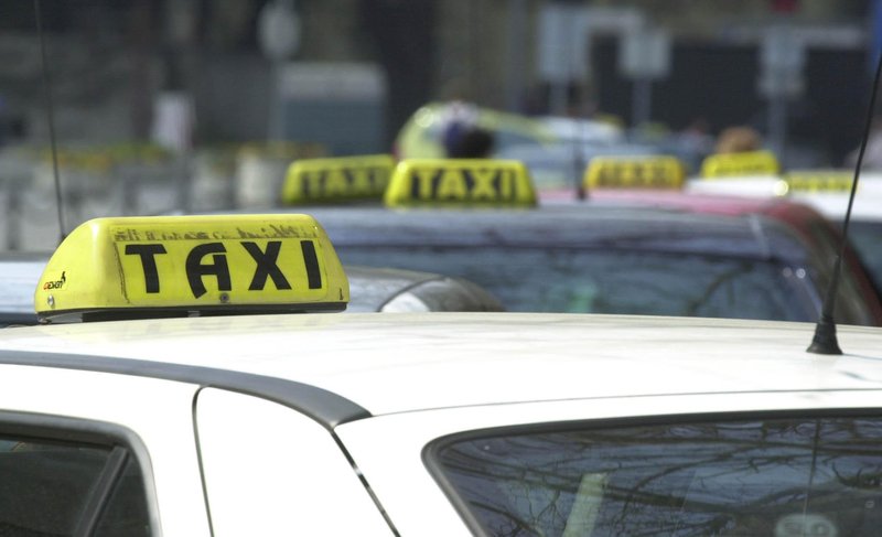 taksi, služba