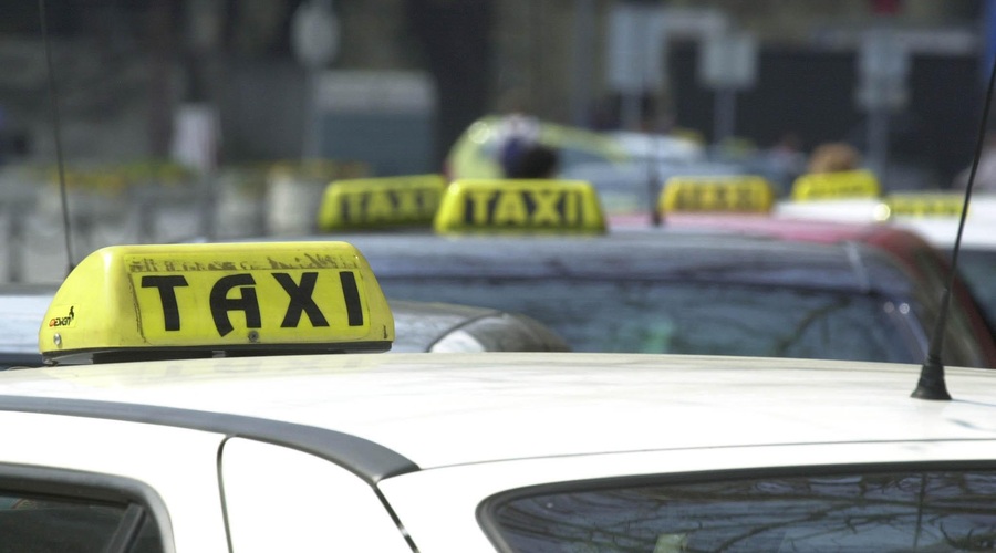 Ne samo na Hrvaškem, tudi pri nas imamo oderuške taksiste! Štiri kilometre vožnje ga stalo pravo bogastvo (foto: Jaka Vinšek/Bobo)