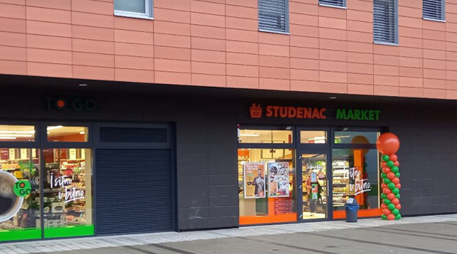 Najhujša trgovina v državi? Cene menjajo trikrat na teden, še prodajalke tam ne nakupujejo (foto: Studenac)