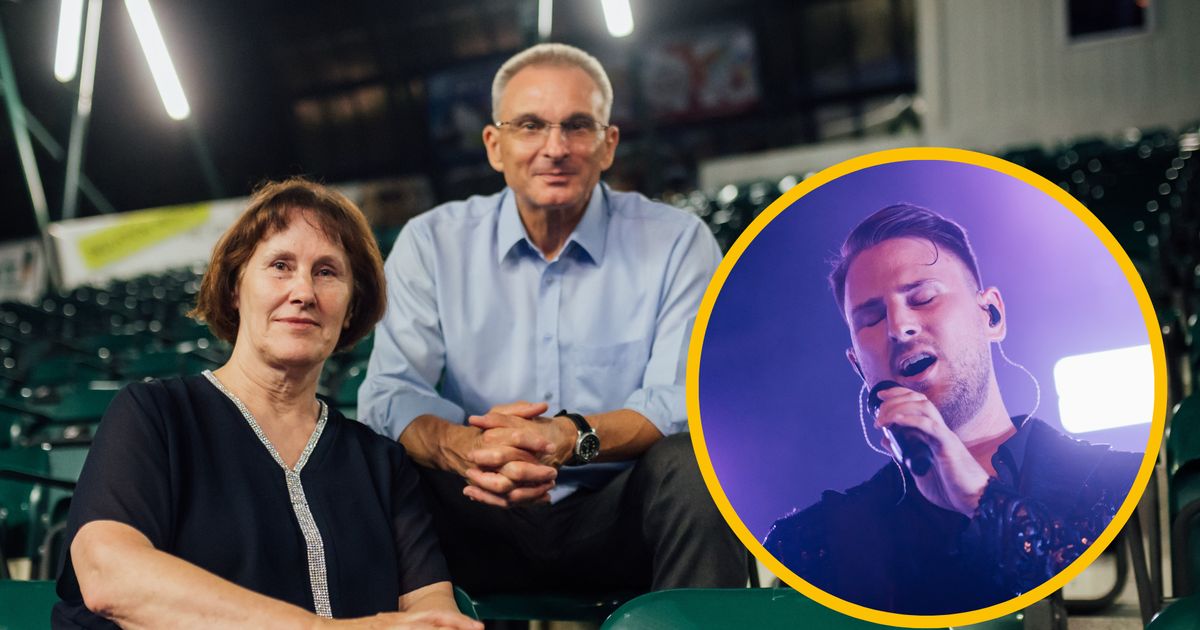 Oče slovenskega pevca vidno ganjen: 