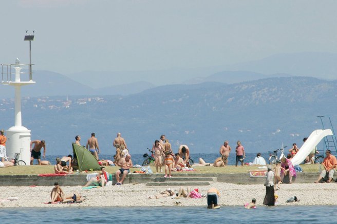 plaza izola morje