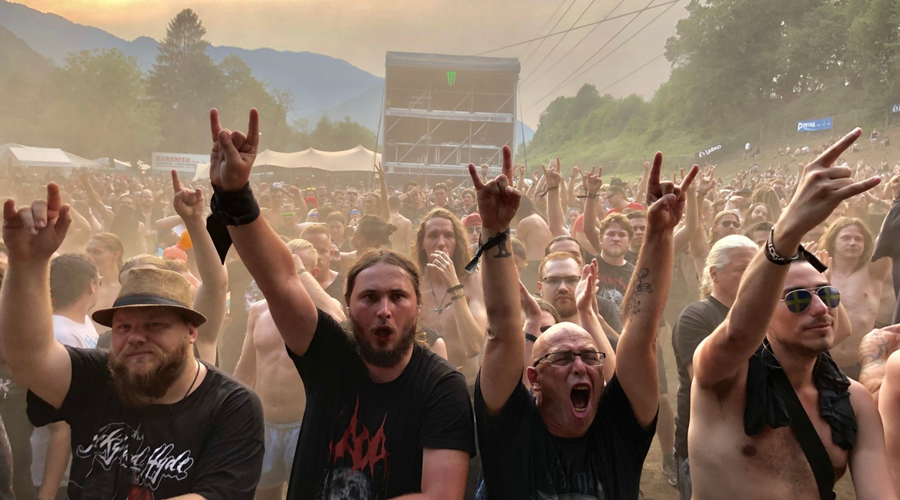 Mineva 20 let od prve izvedbe ikoničnega festivala, ki je Tolmin postavil na svetovni glasbeni zemljevid (foto: Daniel Novakovič/STA)