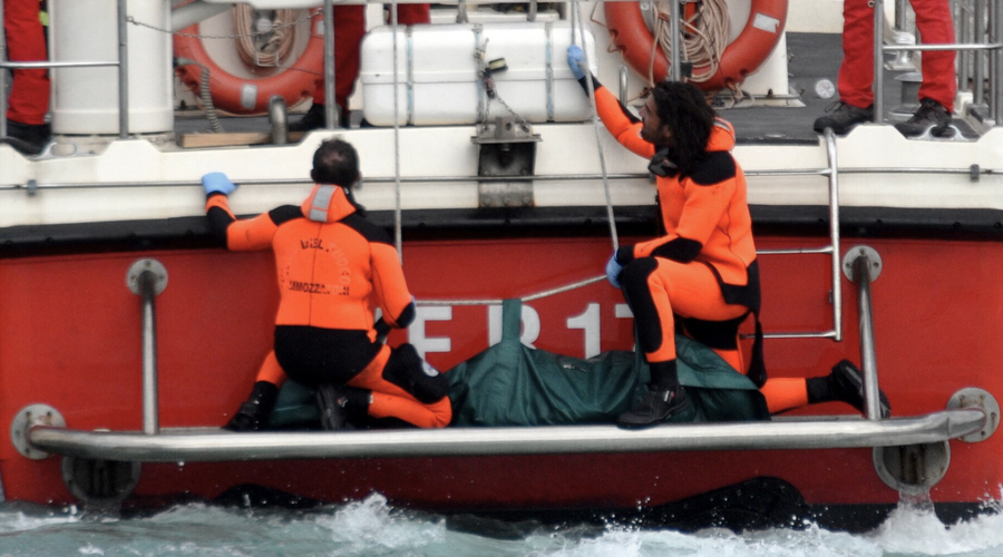 Tragedija na morju: iz vode potegnili več trupel (med njimi tudi milijarderja) (foto: Profimedia)