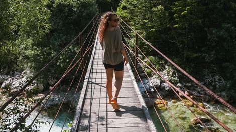 Kje se ohladiti med vročinskim valom? Brazilska popotnica, ki živi v Sloveniji, priporoča te tri slovenske kraje