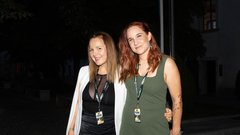 panč festival stand up komedija prvi večer Tanja Kocman Maja Monrue