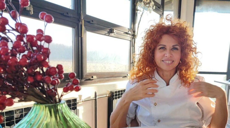 Začetki so bili zelo težki, včasih je Žakline Troskot delala tudi po 38 ur skupaj, ker je vse počela sama. Nabavljala sestavine, pekla in prodajala. (foto: Forbes Hrvaška)