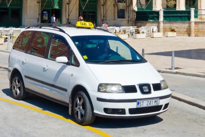 Taksi Split Hrvaška Dalmacija 550 evrov 25 km