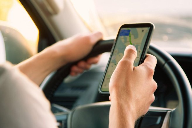 Trik, ki ga morate poznati – z aplikacijo Google Maps lahko potujete v preteklost
