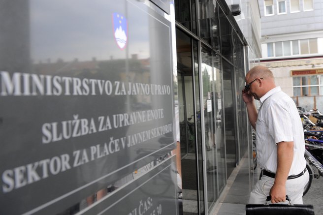 Ministrstvo za javno upravo