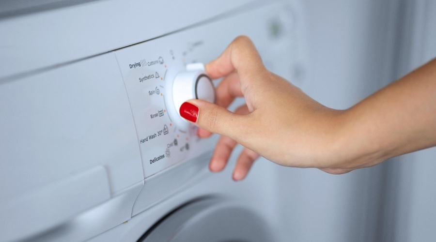 Nova omrežnina za elektriko: Boste znali izkoristiti pravila novega sistema in zmanjšati svoje stroške? (foto: Profimedia)