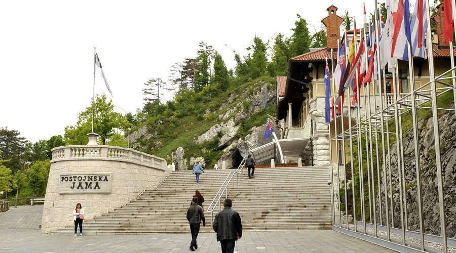Oderuške cene: slovenski naravni turistični biser že praktično nedostopen Slovencem (foto: Žiga Živulović Jr./Bobo)