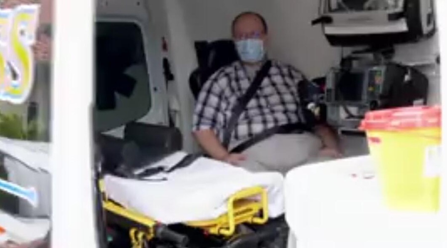 Drama in strah v šovu: po tekmovalca prihiteli z reševalnim vozilom (foto: Planet TV/posnetek zaslona)
