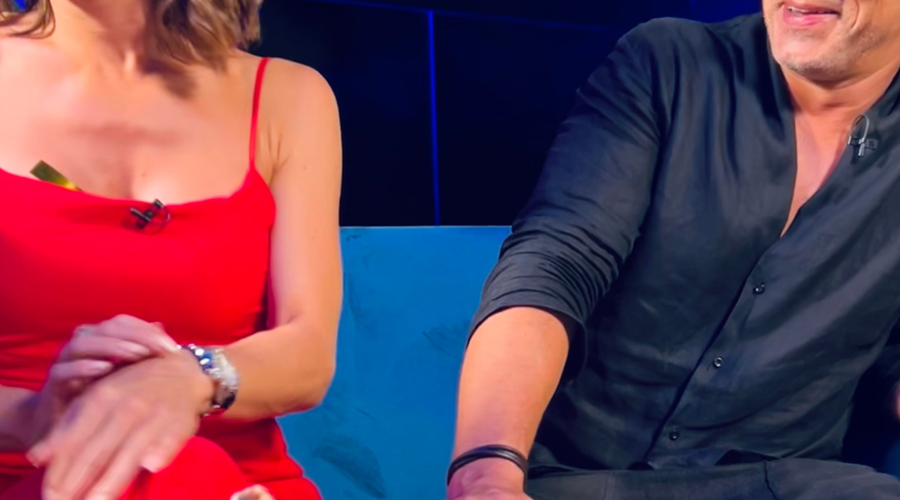 Presenečenje, ki ga še dolgo ne bosta pozabila: "Jaz sem prav ganjena" (VIDEO) (foto: POP TV)