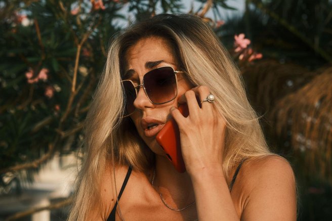 telefon pogovor