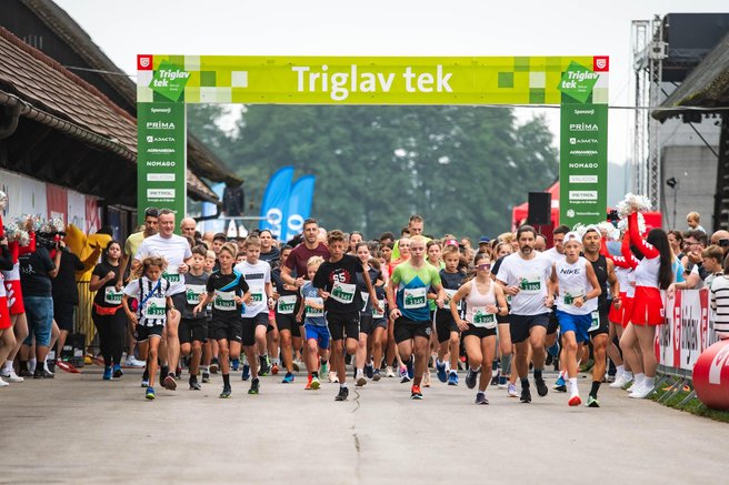 Triglav tek privabil več kot 1.800 obiskovalcev