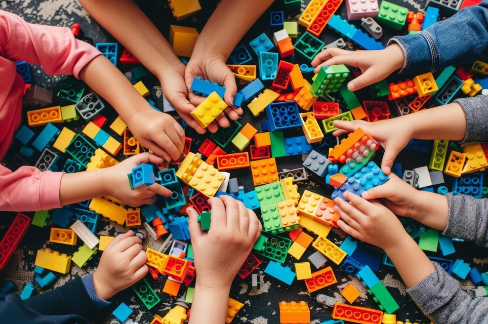 Lego ruši vse rekorde - kultne kocke, ki ustvarjajo milijarde (foto: Profimedia)