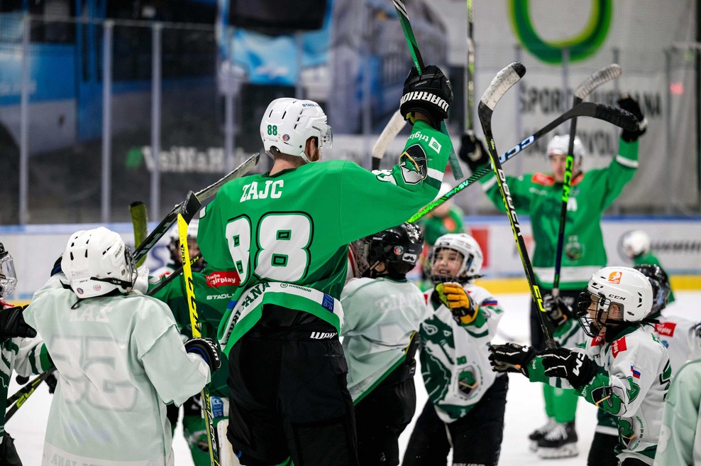 Hokejska šola HK Olimpija: Kjer se mladi talenti razvijajo in pišejo prihodnost slovenskega hokeja (foto: Arhiv Hokejska šola HK Olimpija)