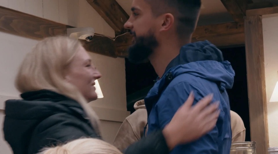 Jasmin in Ines komentirala svojo romanco v šovu Kmetija (takšna je njuna resnica) (foto: Voyo/posnetek zaslona)