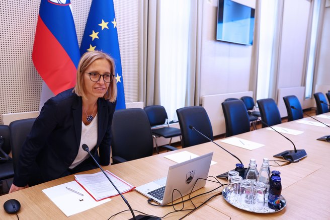 ministrica Valentina Prevolnik Rupel