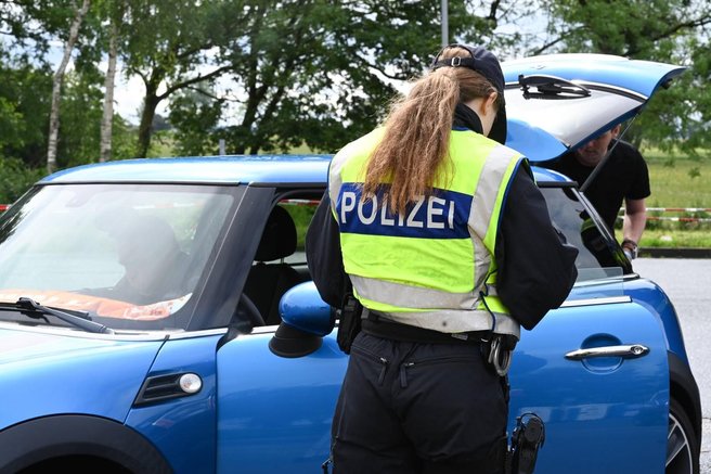 nemčija policajka